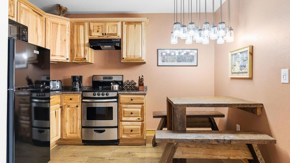 Le Chamonix B by AvantStay Located In Mountain Village Close to Gondola Skiing